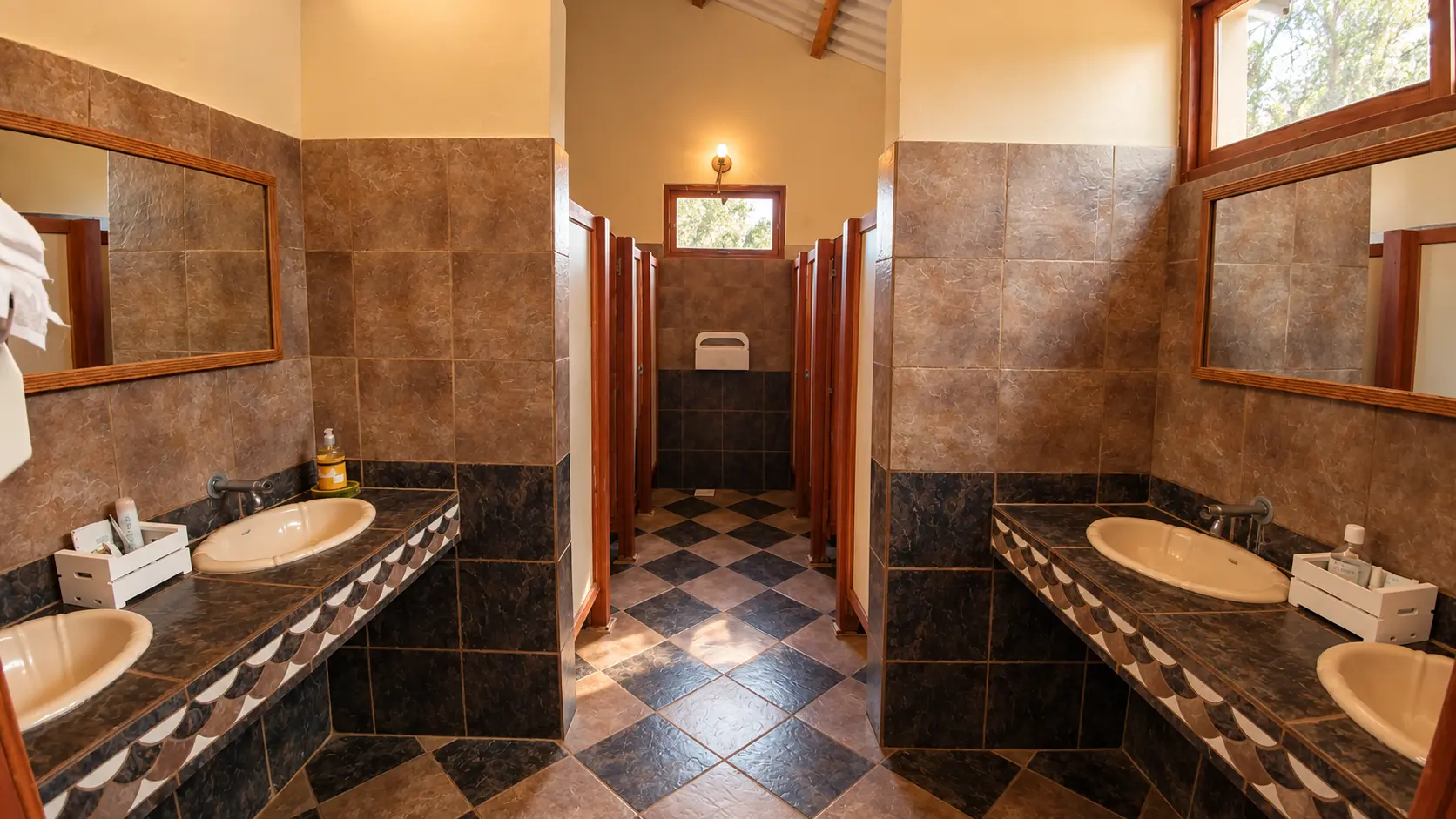 Baños del salón